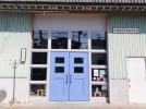 【豊中】倉庫をリノベしたお洒落カフェ。青い扉の『アドノット』。
