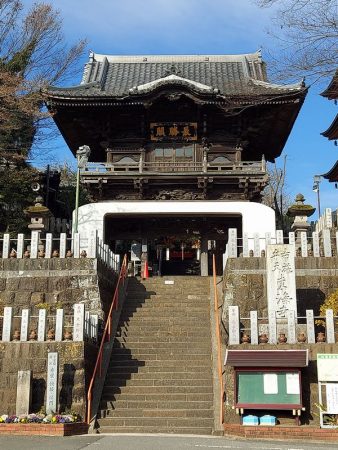 関東三大弁天のひとつ「布施弁天 東海寺」。言わずと知れた桜の名所ですね。
