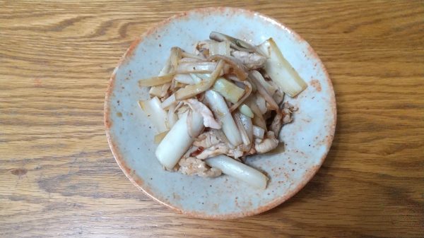 根芋と豚肉の炒め物