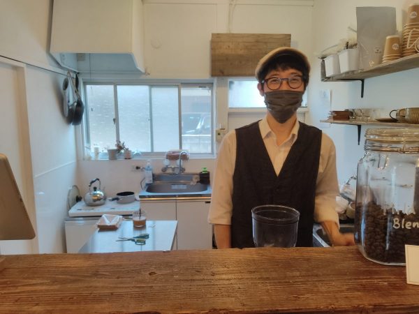 店主の池田 和繁さんの穏やかな「こんにちは。」の声と笑顔でお出迎え。