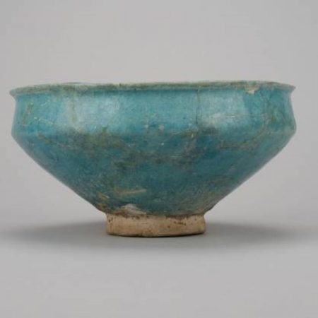青緑釉鉢 （せいりょくゆうはち） 13-14世紀