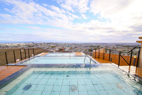 箕面 箕面観光ホテルの 秋のまんぞくバイキング と 温泉 で秋を満喫 まちっと北摂