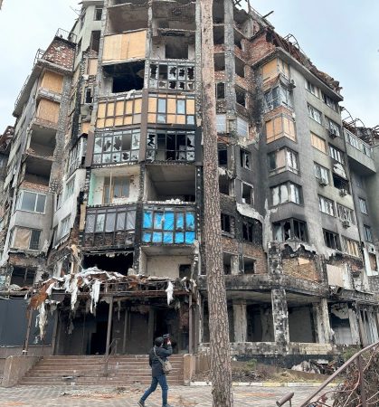 戦争により壊れたウクライナの建物