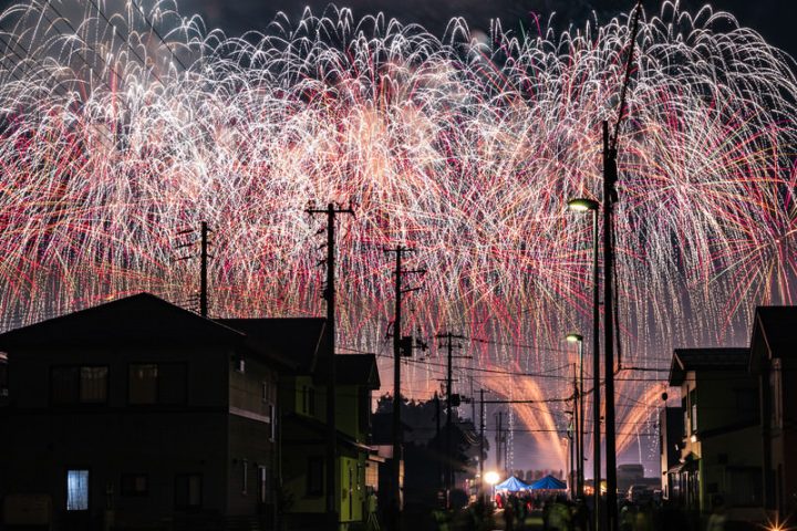 25,000発！？今年の松戸花火大会はスゴい…。有料席情報あり〈8月5日