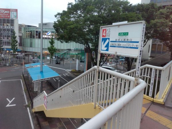 JR茨木西口ロータリー4番乗り場