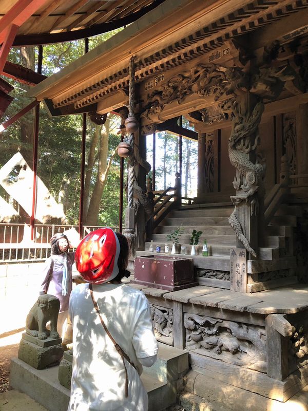 鷲野谷香取神社。正面の昇り龍と降り龍の見事の彫刻も縁起物ですよ！！