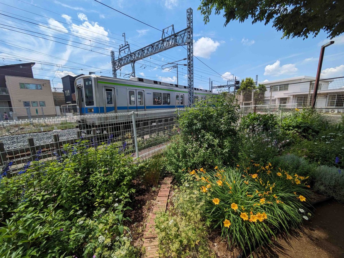 東武アーバンパークラインが近くを通っています。