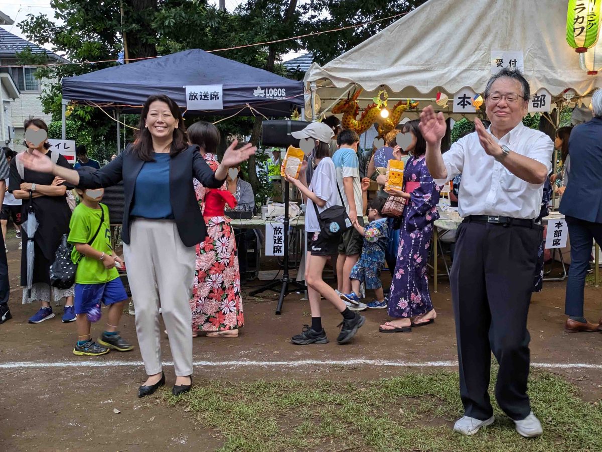 柏市長の太田和美さんと柏市議会議員の山田一一さん