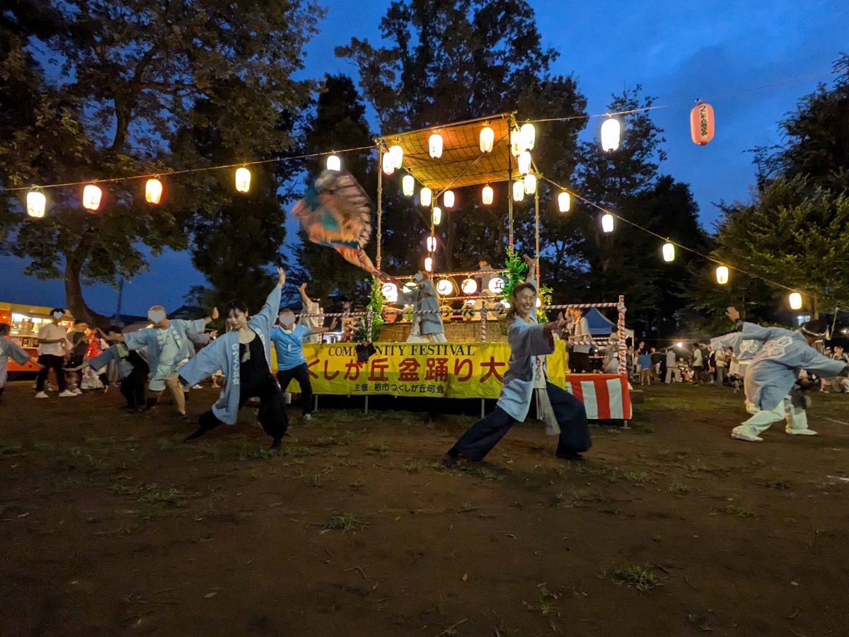 町会の方の踊りの披露