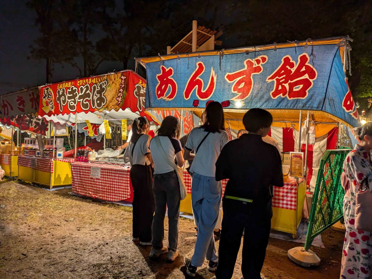 飲食の出店もいろいろ