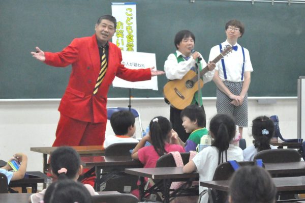 ３人地下芸人