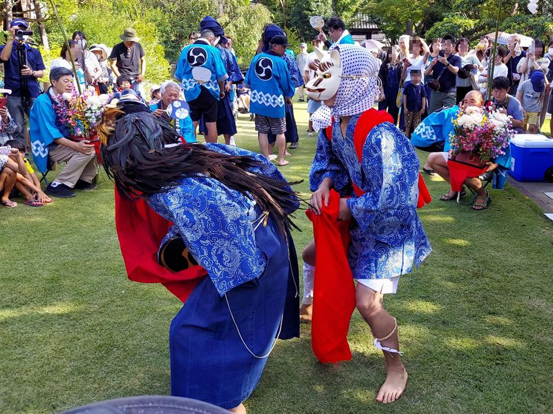 途中まで白狐も登場。何を企んでいるんでしょう？　それは見てのお楽しみ！