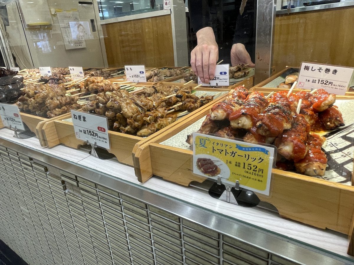 店頭には沢山の焼き鳥たちが！