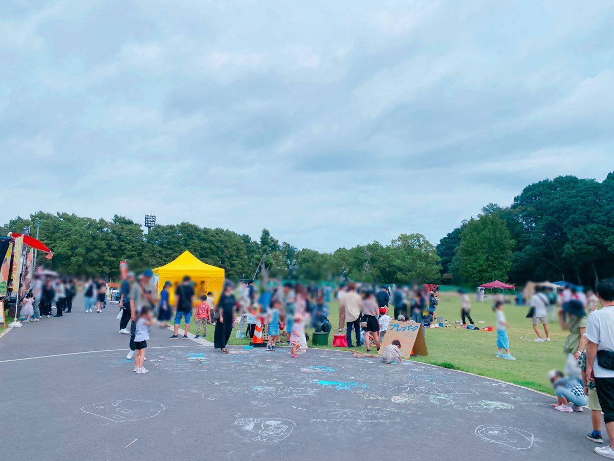 会場【総合運動公園】ピクニック広場の様子