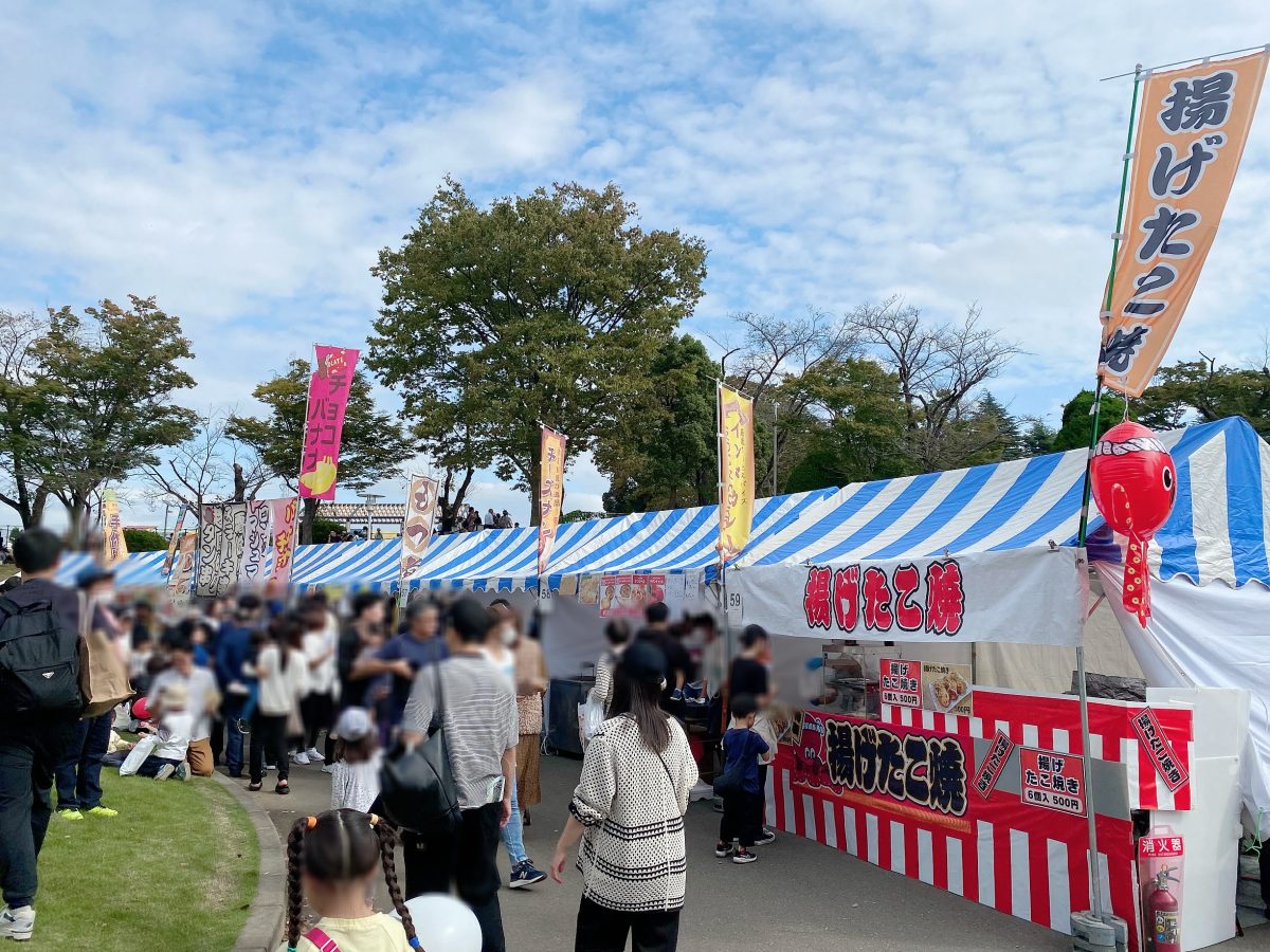 美味しい出店がずらりと並んで選ぶのも楽しい！食べて美味しい！幸せゾーンでした⭐︎⭐︎⭐︎