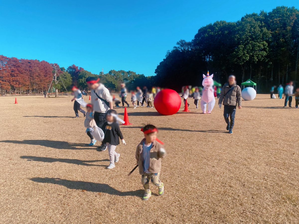 よーいスタート！！公園をピカピカにするぞ〜♩