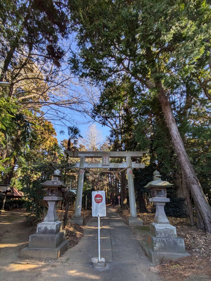 参道入口の鳥居