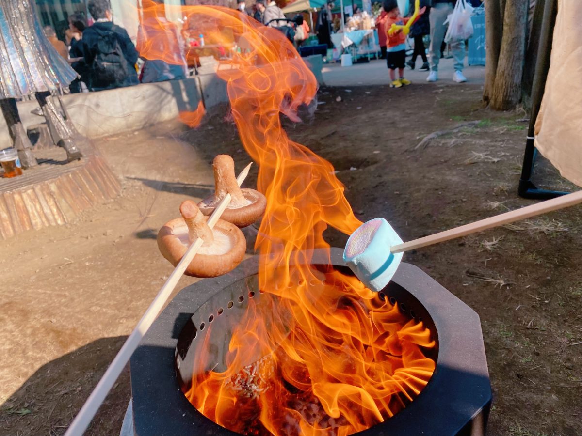 私も息子と一緒に焼き焼き〜！！普段できない体験が出来るのも嬉しいポイント♩