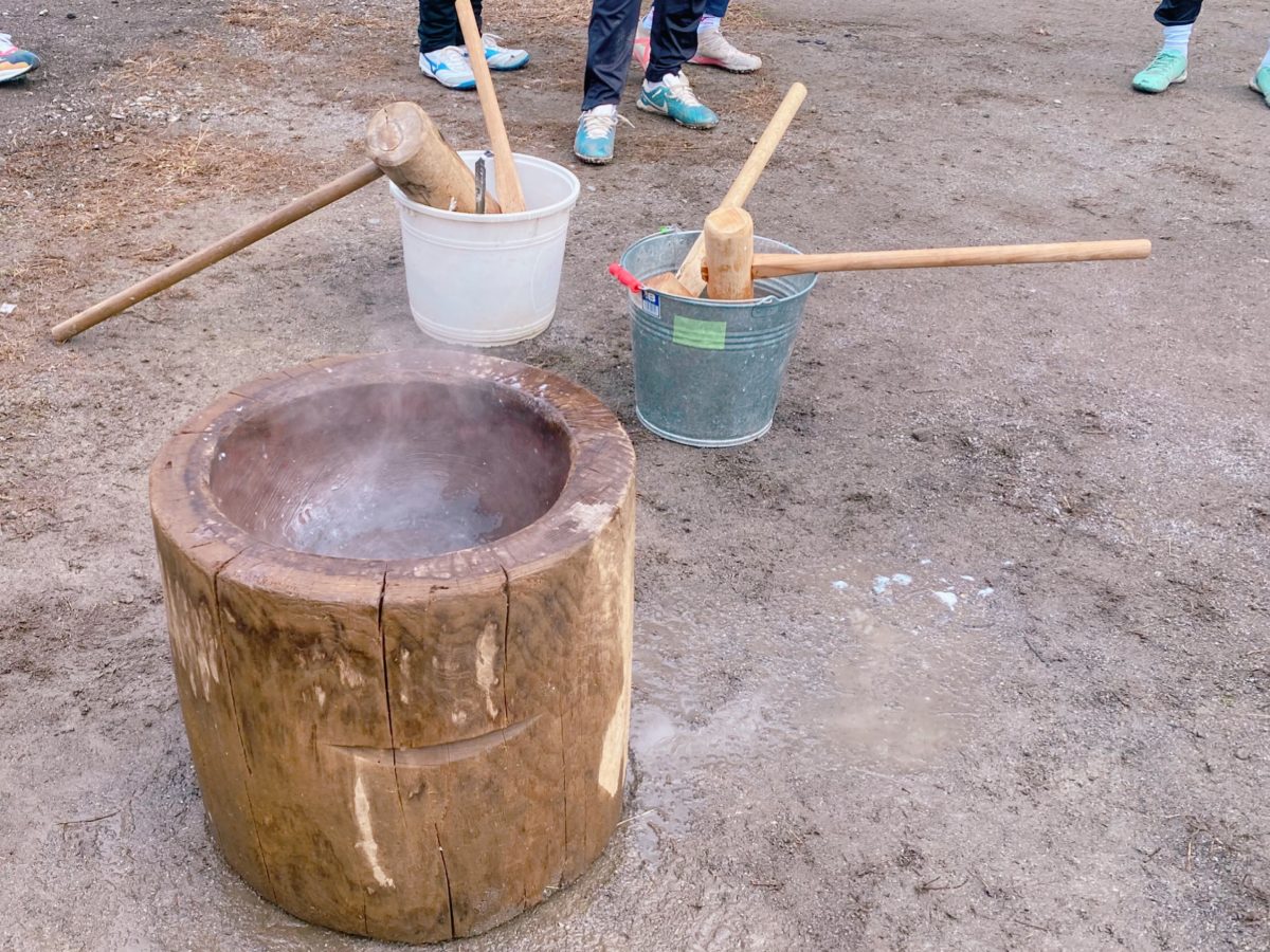 本物！！昔ながらの杵と臼を使ってのお餅つきはなかなか出来ないので嬉しかった〜