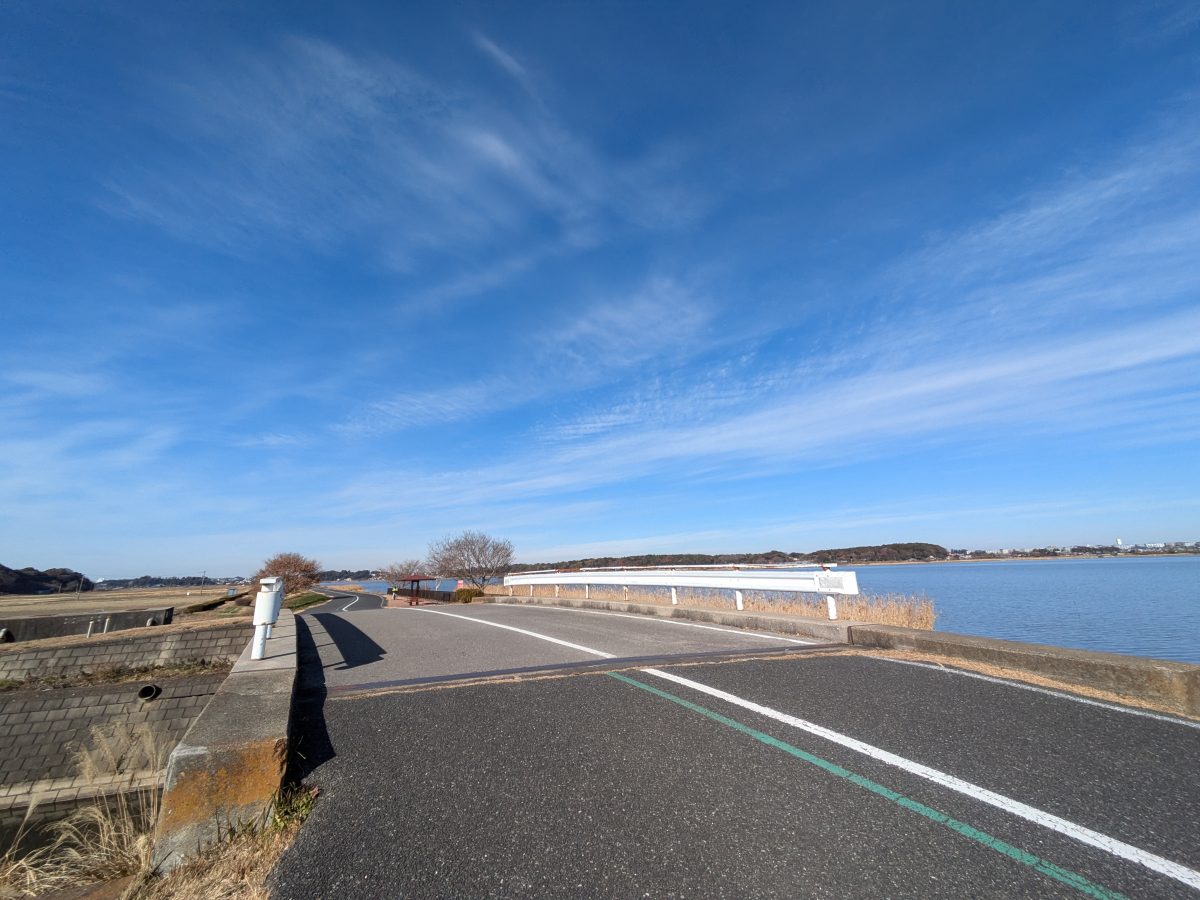 染井入新田との間にかかる日の出橋