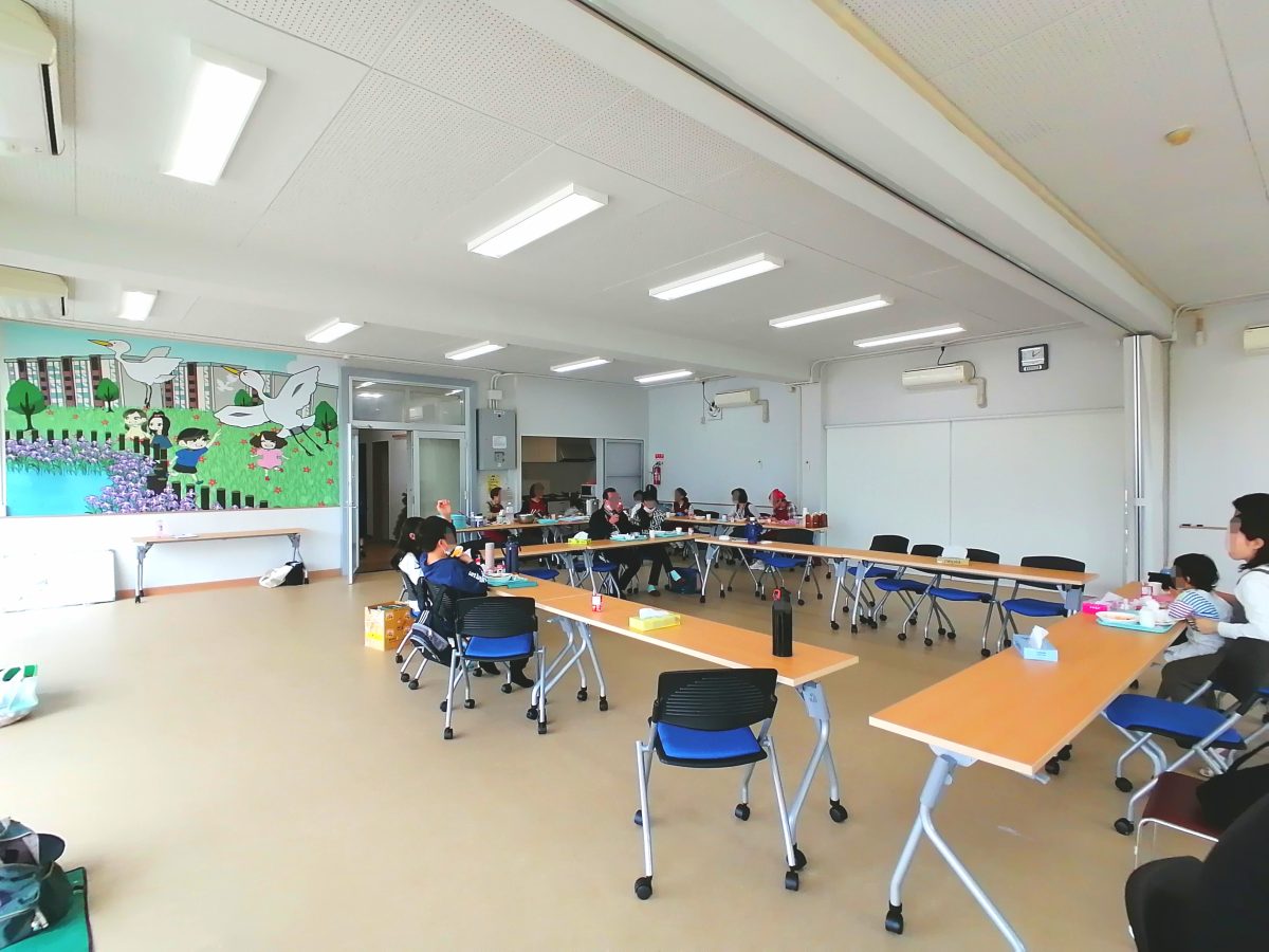 室内の様子。丁度お食事のお時間に失礼いたしました…！