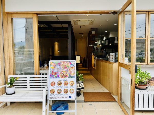 店舗入り口
