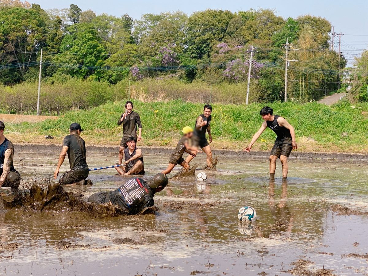 見てください、この真剣勝負！NAGAREYAMA  F.C.の選手と一対一、全力で勝負！