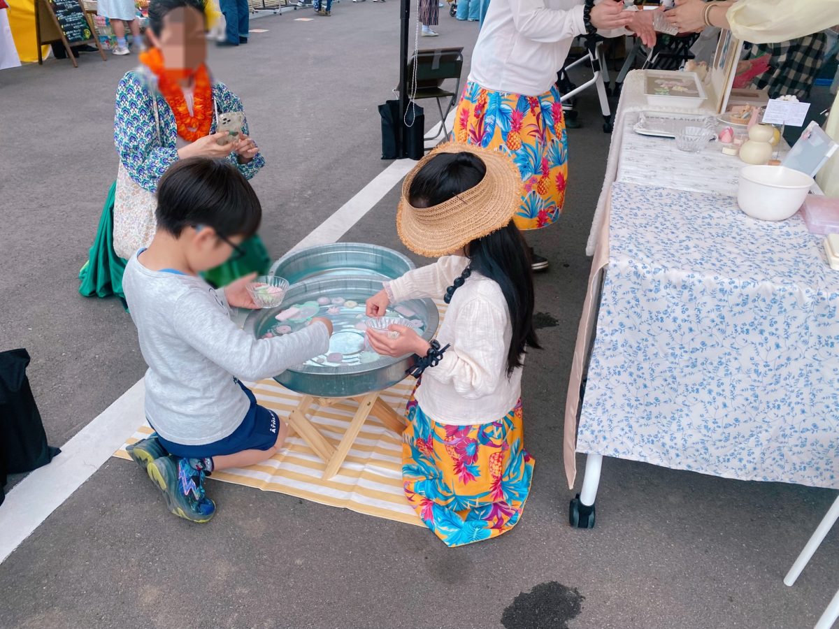 ※la lana candleさんより重要なお知らせ※ワークショップを行った『キラキラキャンドル』の炎に一部ばらつきが見られる不具合がみつかりました。安全を考え今回作られたキャンドルは火を灯さずにご連絡ください。