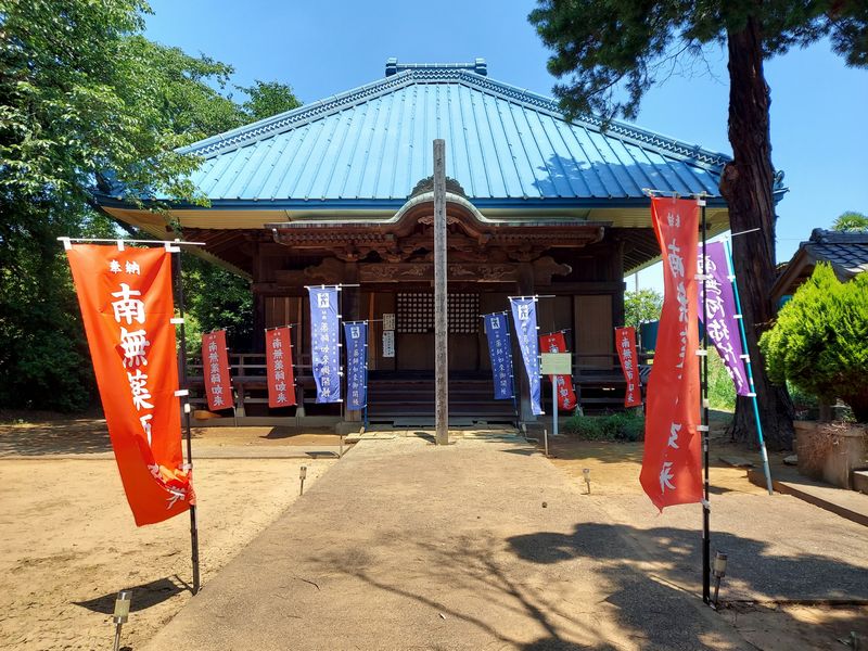 医王寺薬師堂。ご本尊の薬師如来坐像は12年に一度、寅年のみ公開！ お寺の方も12年に一度しかお会いできません！