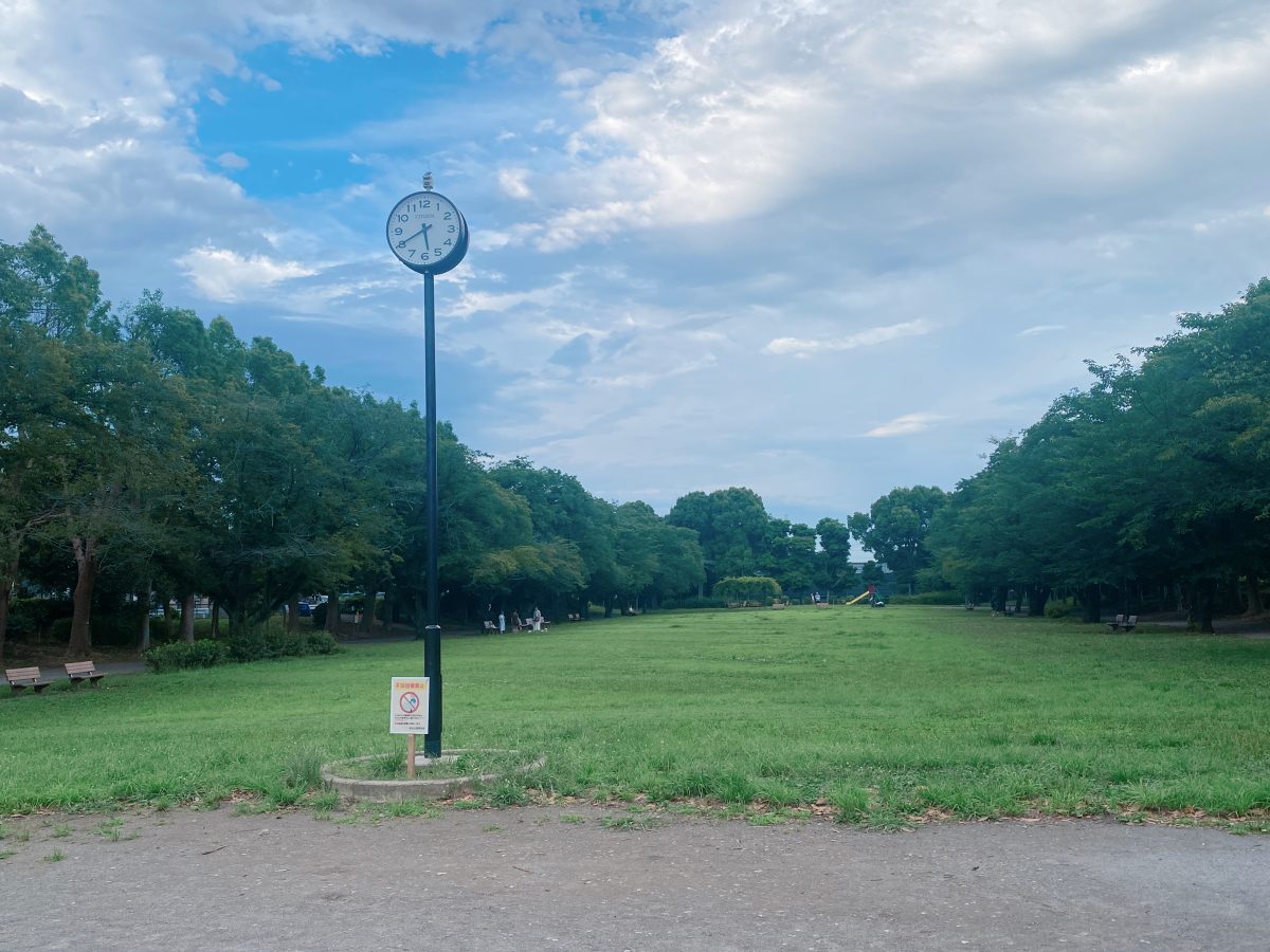 地味に助かる！？ママ的“推しポイント” 『公園に時計がある』〜　「あと5分ね〜」と時間のめやすがつけやすく、遊び終わりのタイミングもスムーズでした〜
