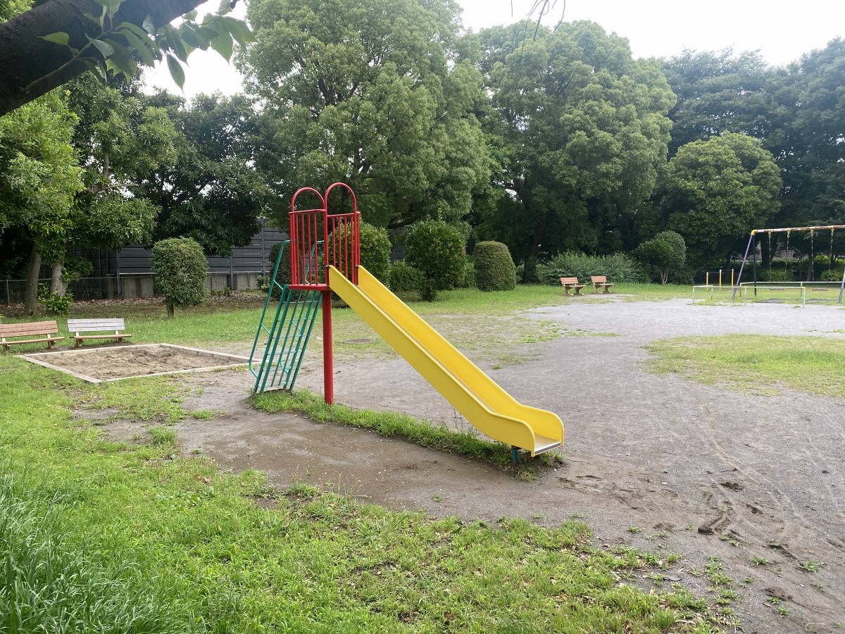 遊具が近くて見守りやすい◎ 小さな子にぴったりのサイズ感