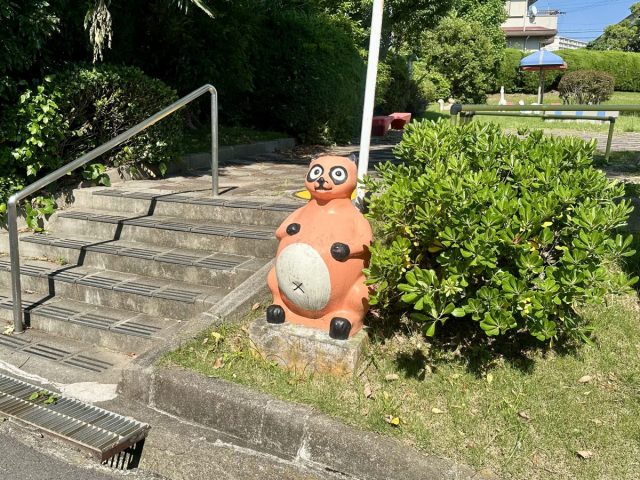 【泉ケ丘】泉北公園散策 Vol.25 発見！！若松台の”ひっそりかわいい”たぬき公園〈前編〉〜イロトリドリな遊具と動物たちの世界〜