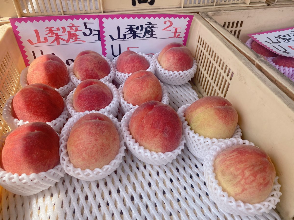 甘くてジューシーな桃が、この価格で手に入るなんて！〜このボリュームでワンコイン！ママ的にも満足の直売価格(^^)
