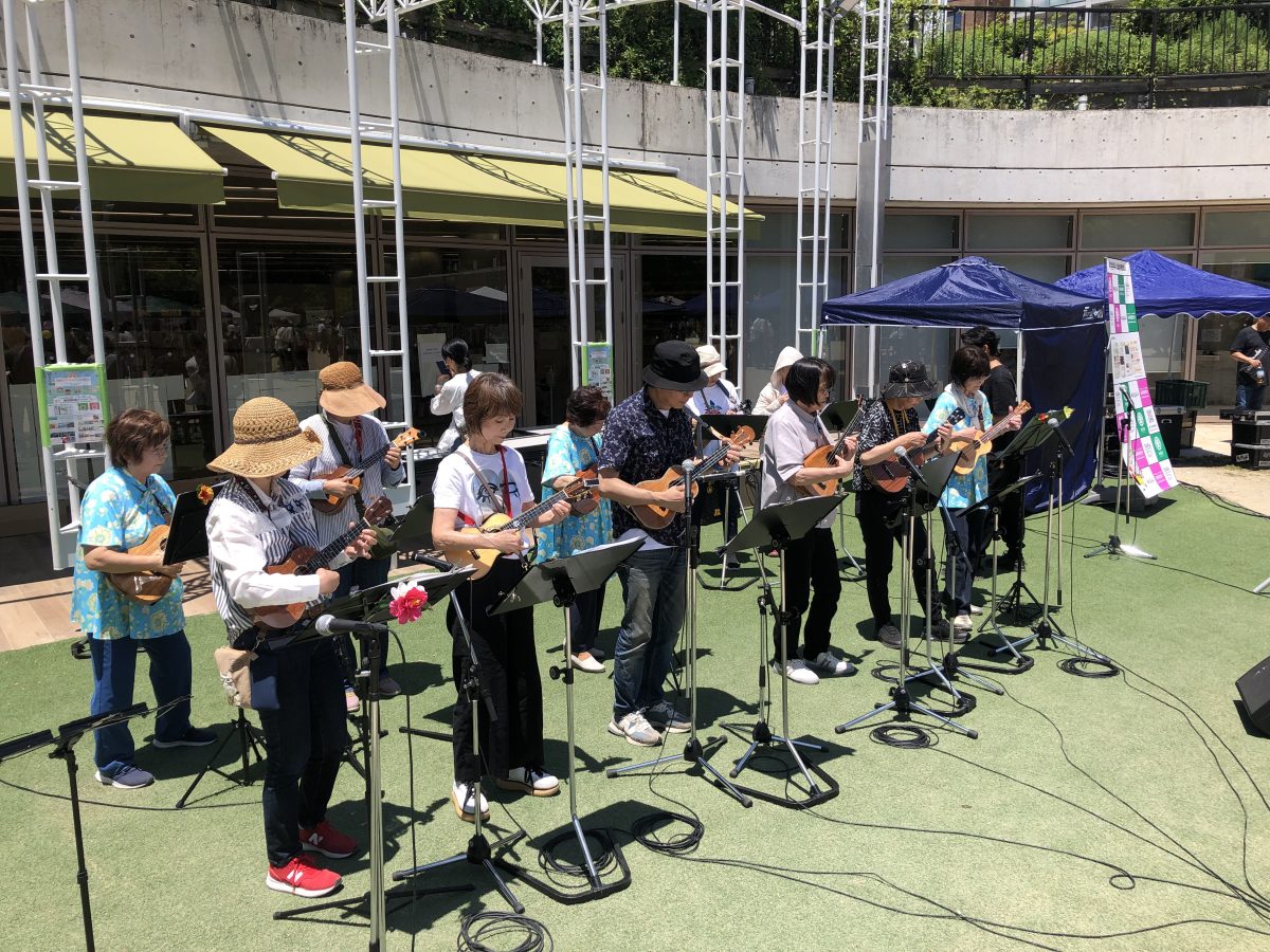 昨年の模様(江坂公園)　こり日は暑かった・・・。