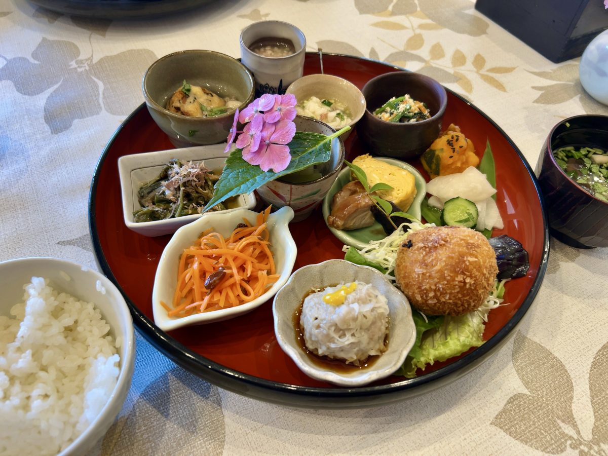 【柏市】CafeまつばR(まつばーる)：まるで料亭ランチのような、豪華なお楽しみ膳！
