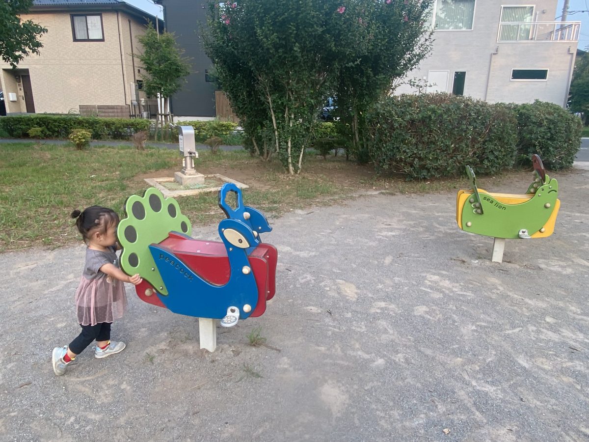 “もう1回！”が止まらない♩夢中になって遊べるリンク遊具は1歳娘のお気に入り