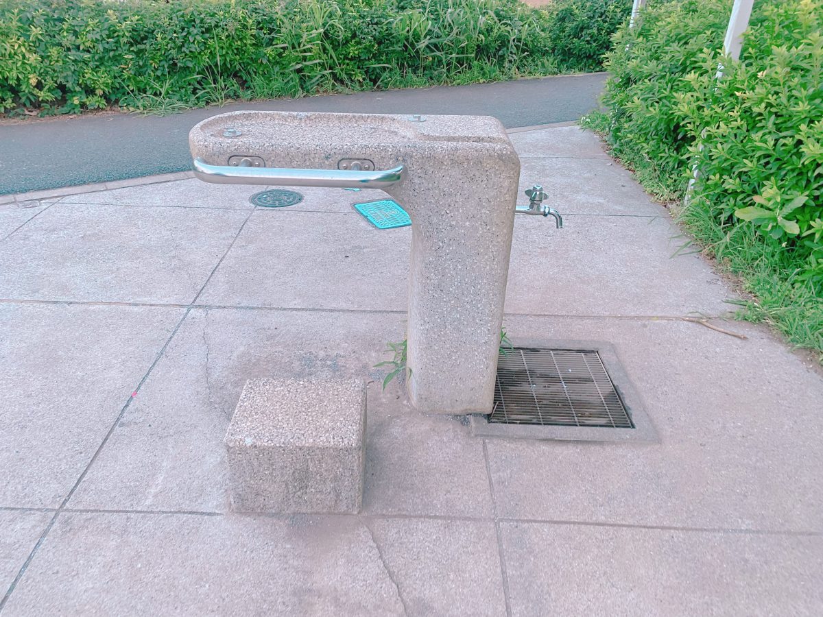 水道あり！たっぷり遊んだあとは手を洗ってすっきり◎すぐ近くにはセブンイレブンもあって便利