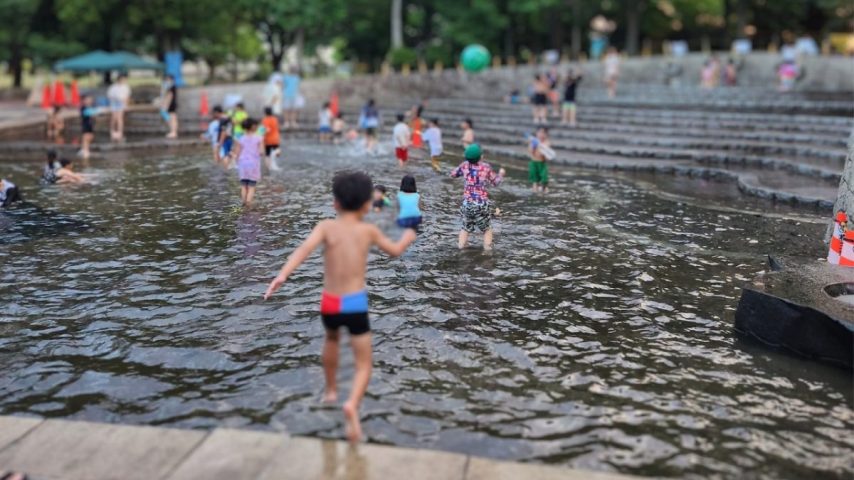 【柏市】夜じゃぶ2025開催！水遊び＆花火で親子の夏の思い出づくり♪