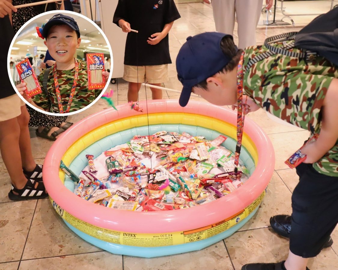 この日はお菓子釣りも体験できました♪「どれを釣ろう？」と目がキラキラ！