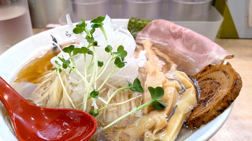 【豊中市】煮干しダシは反則級の奥深さ♪「らーめん風光る」で香川県産伊吹いりこ×京都の麺屋棣鄂の至福コラボを