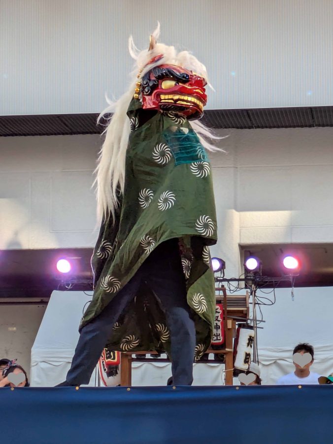 獅子舞も登場