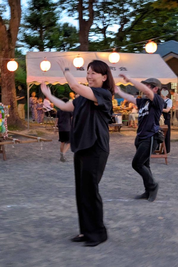 柏おどりを踊る太田さん