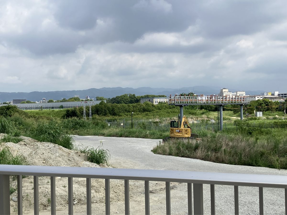 まだまだ工事中のところもありますが、迫力ある飛行機の着陸をぜひ間近で見てください！