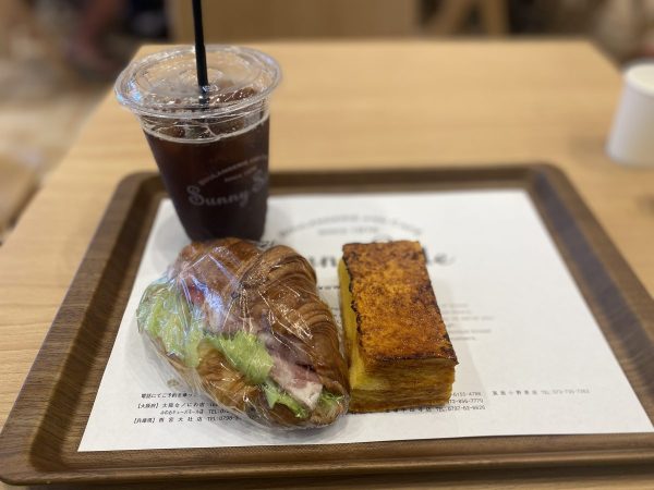 カフェで休憩