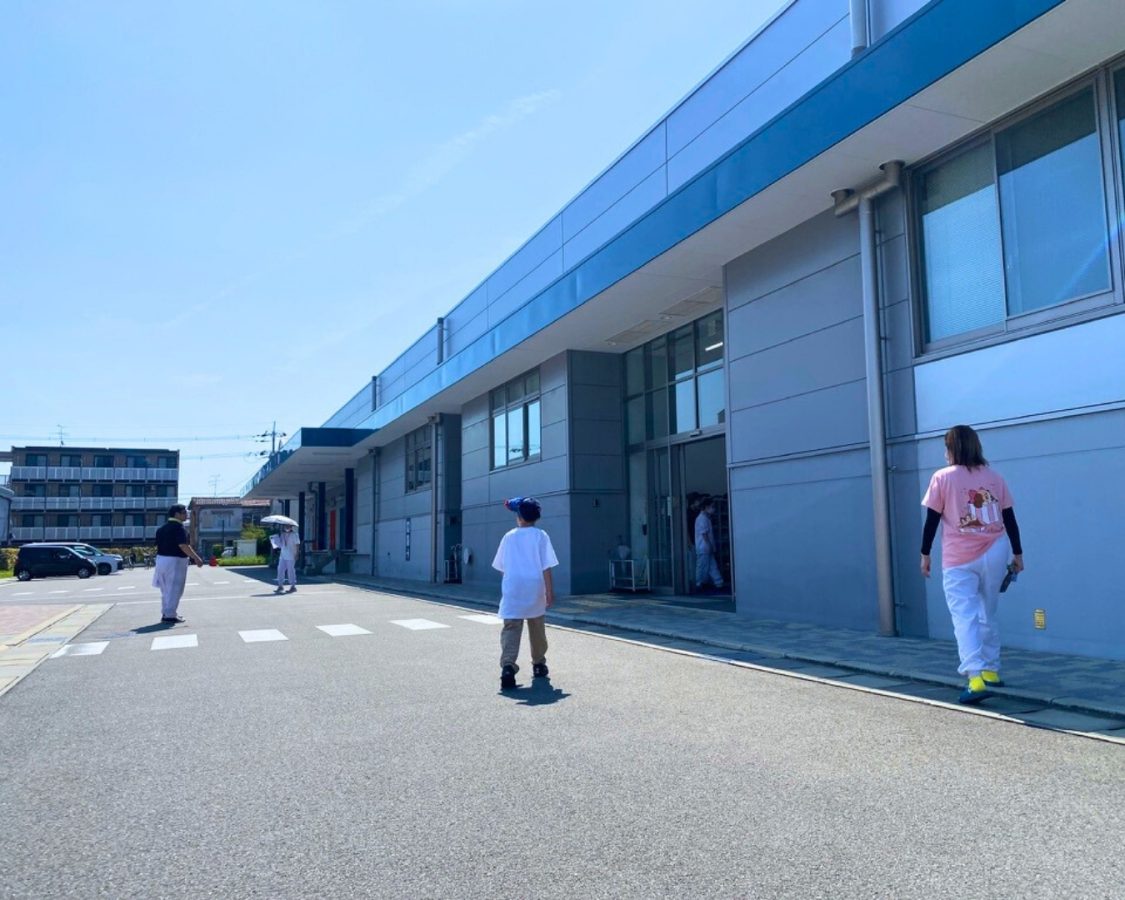親子で探検してきた原田南学校給食センター。ここから“おいしい給食”が各小学校へ！
