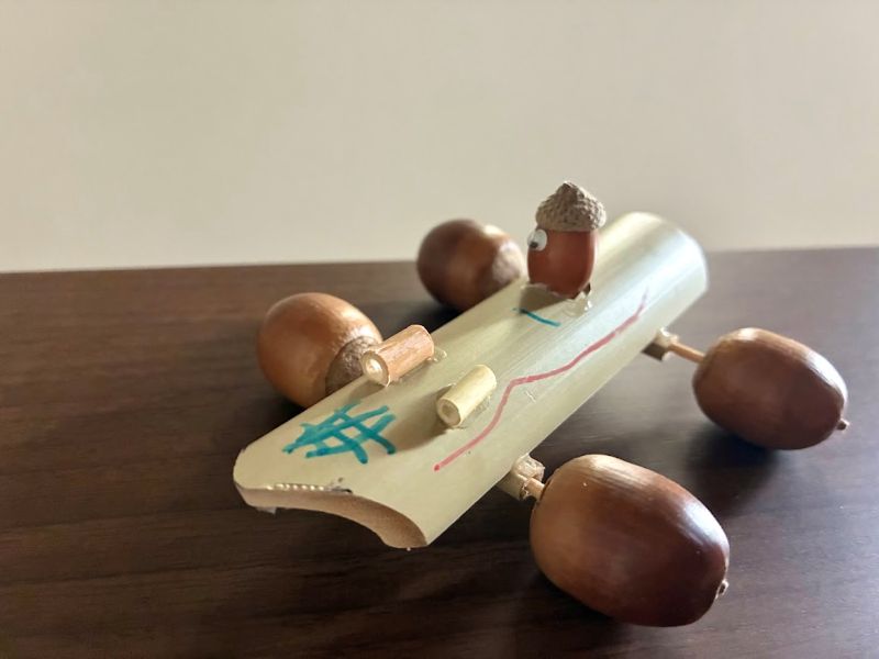 4歳の息子は車も作っていました