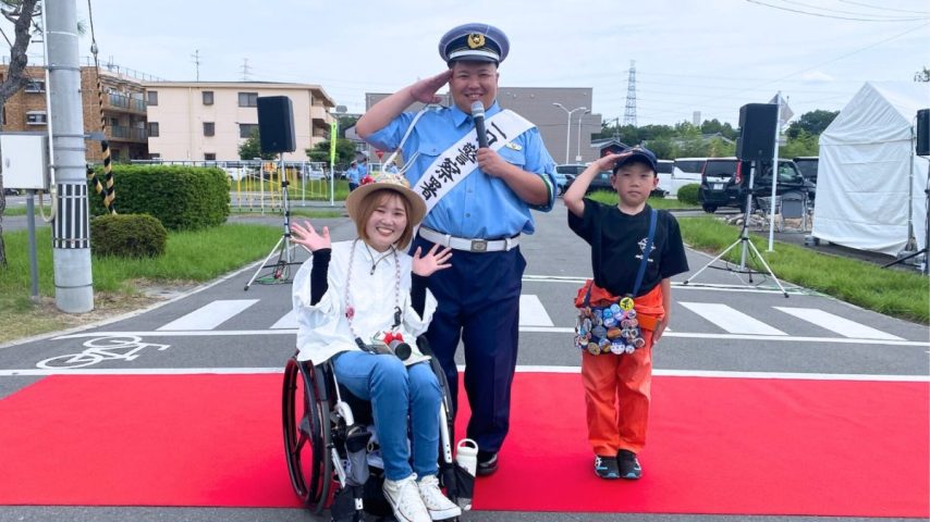【豊中市】地元出身芸人が一日警察署長に！パトカーもミニ阪急電車も楽しめる秋の交通安全フェア2025