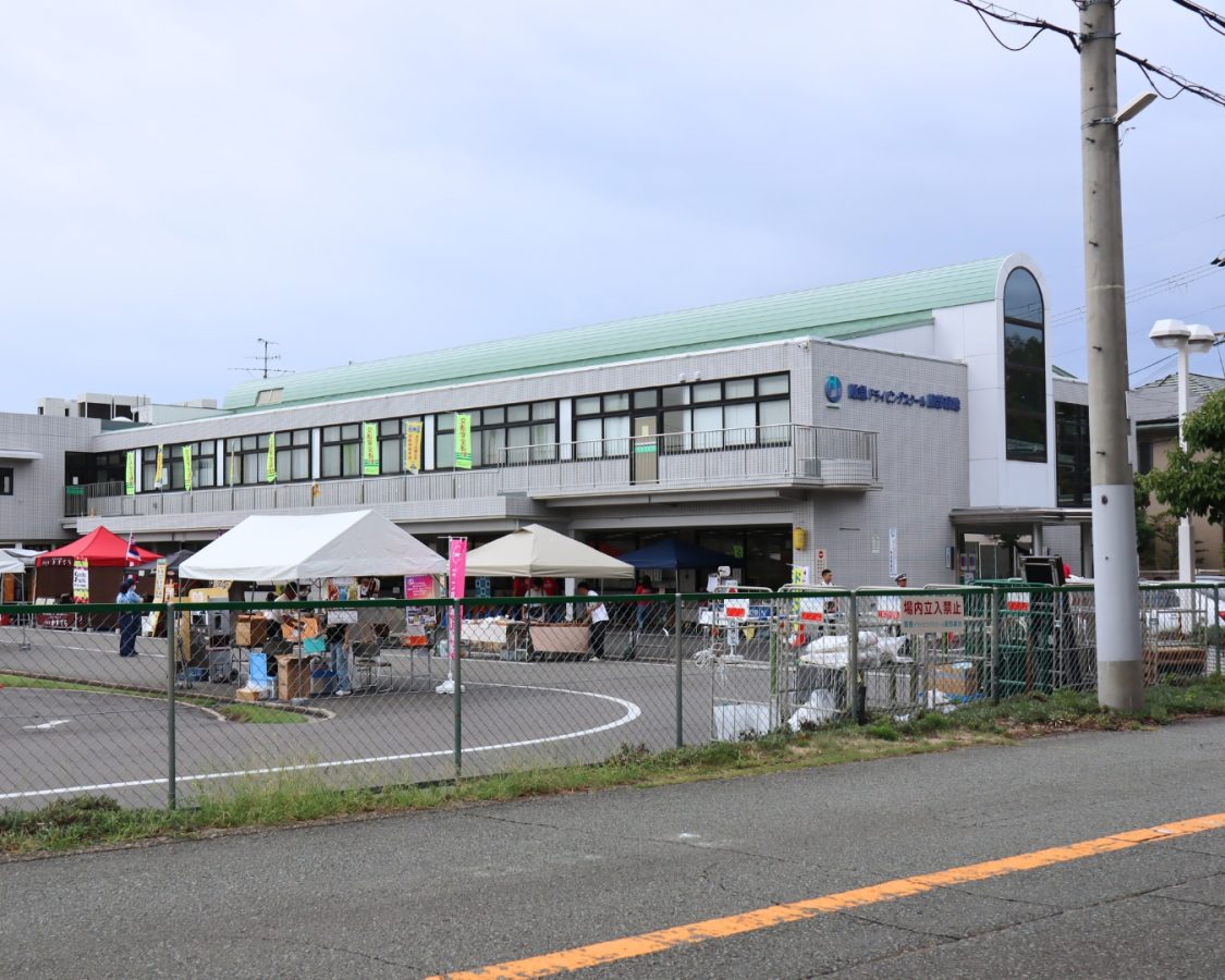 阪急ドライビングスクール服部緑地で開催された「秋の交通安全フェア2025」