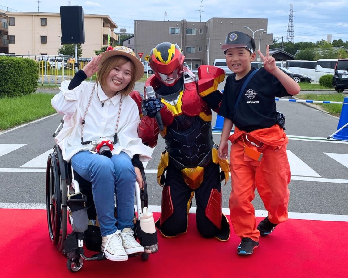 MAMORU HEROESかっこよかった！交通安全ミニショーに子どもたち大興奮
