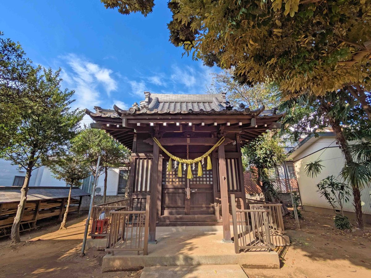青田香取神社の社殿